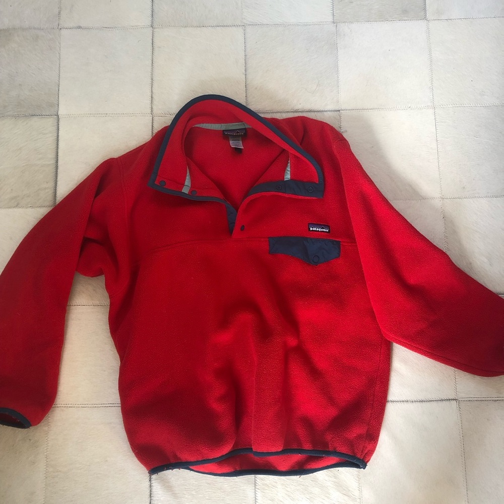 pategonia sweatshirt
